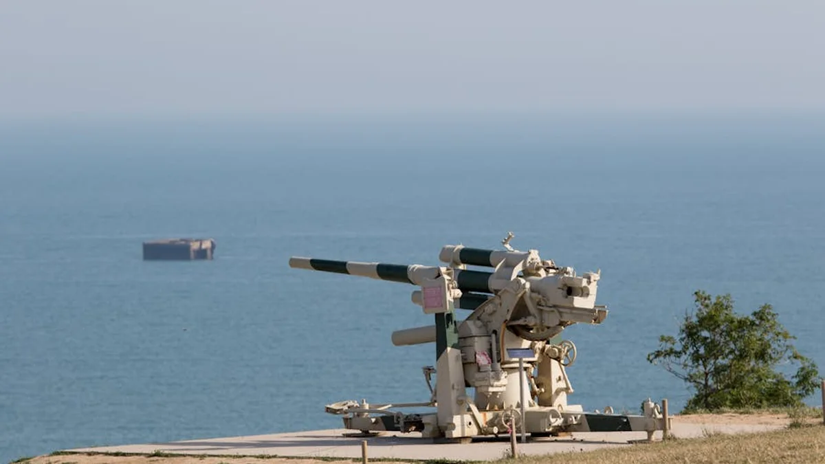 , Air Defence Missile Engine Wash Ashore in Sunny Beach Resort Area, Transported to Navy Base in Burgas