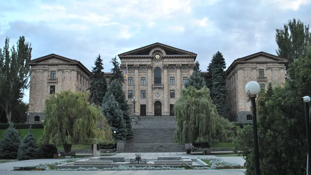 Yerevan, President Iotova Meets President, Prime Minister of Armenia